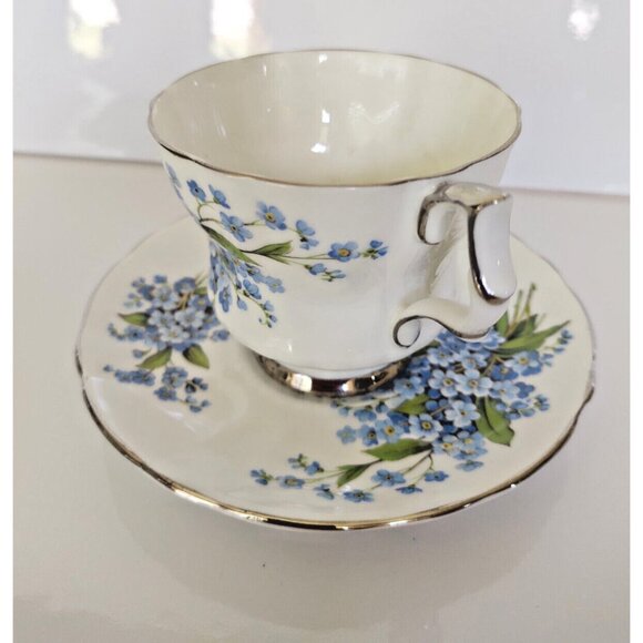 Royal Windsor England Bone China Cup & Saucer-Blue Forgrt Me Nots 1950's - Picture 13 of 13